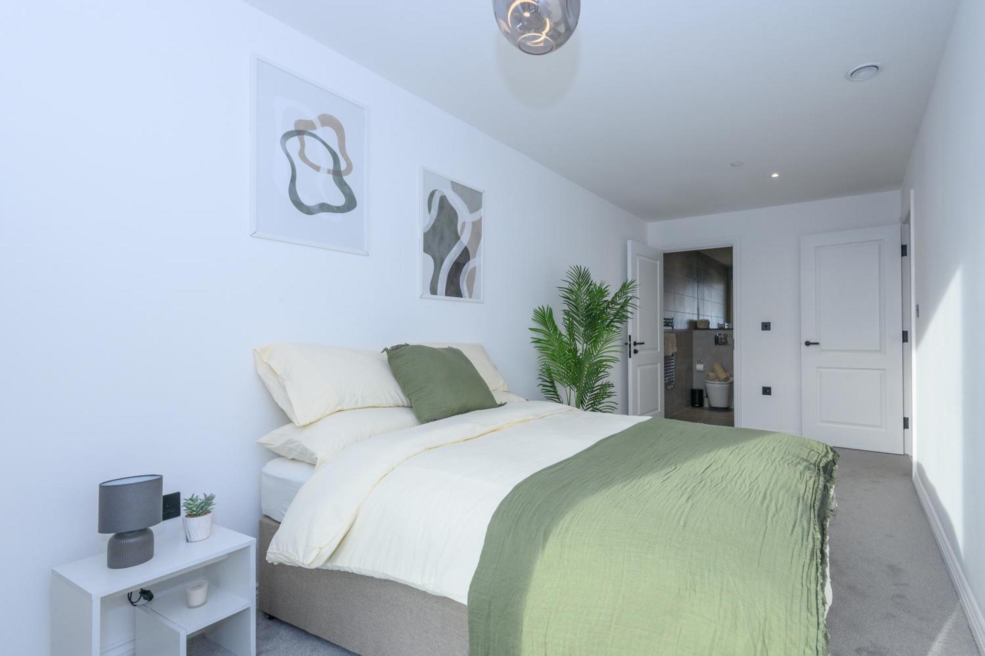 Superior 1 Bed Apartment By Leeds Train Staiton Buitenkant foto