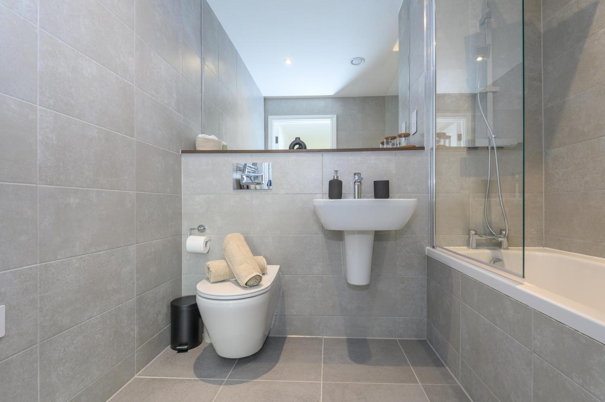 Superior 1 Bed Apartment By Leeds Train Staiton Buitenkant foto