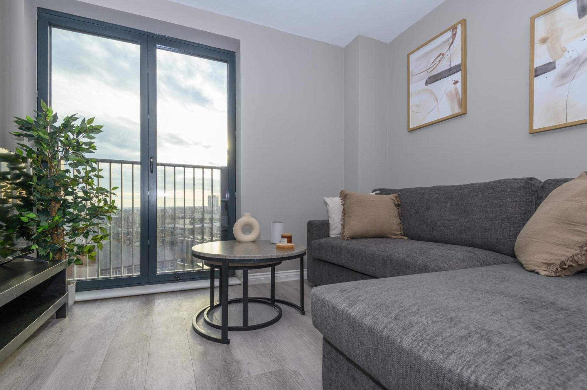 Superior 1 Bed Apartment By Leeds Train Staiton Buitenkant foto