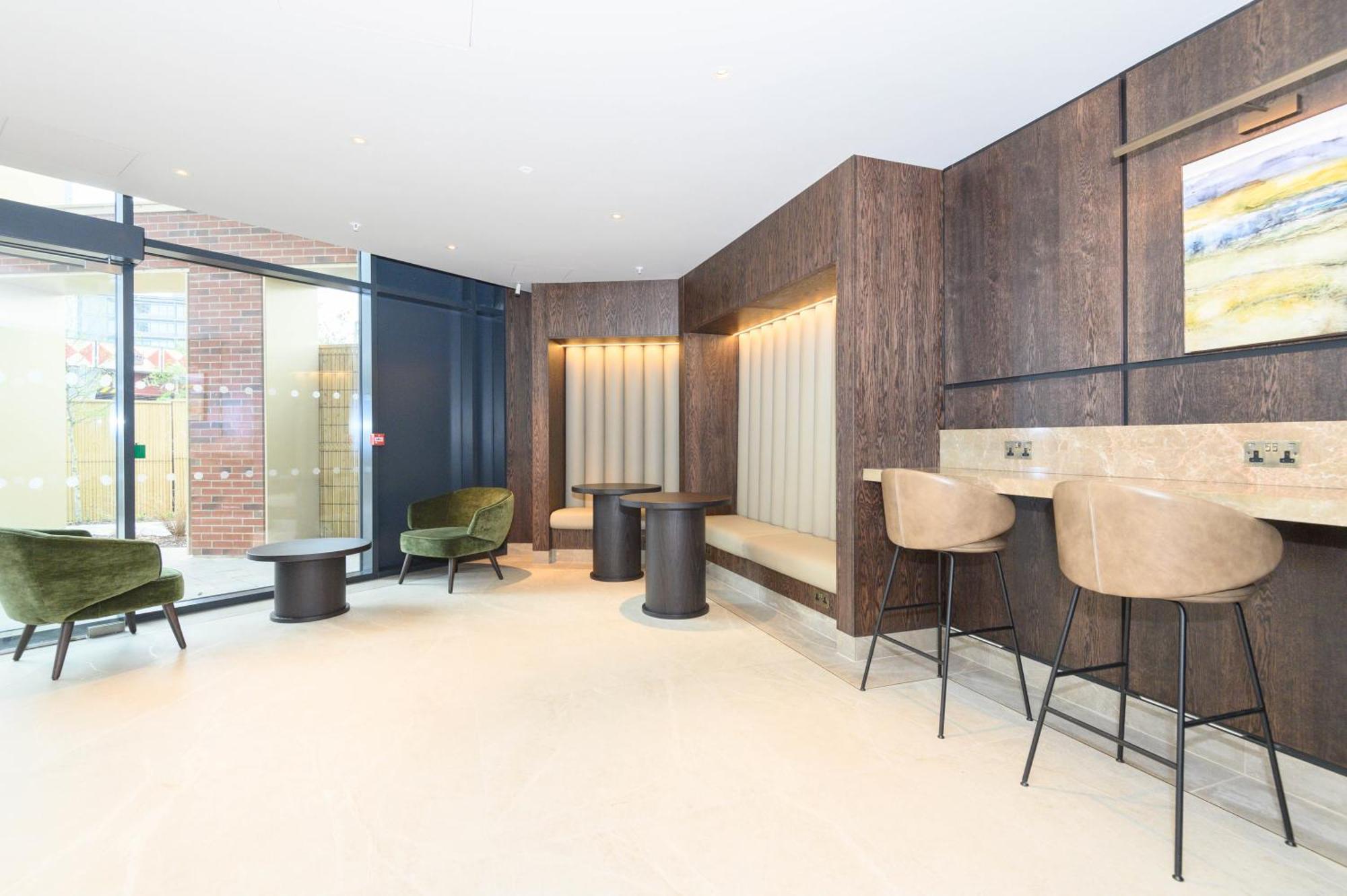 Superior 1 Bed Apartment By Leeds Train Staiton Buitenkant foto